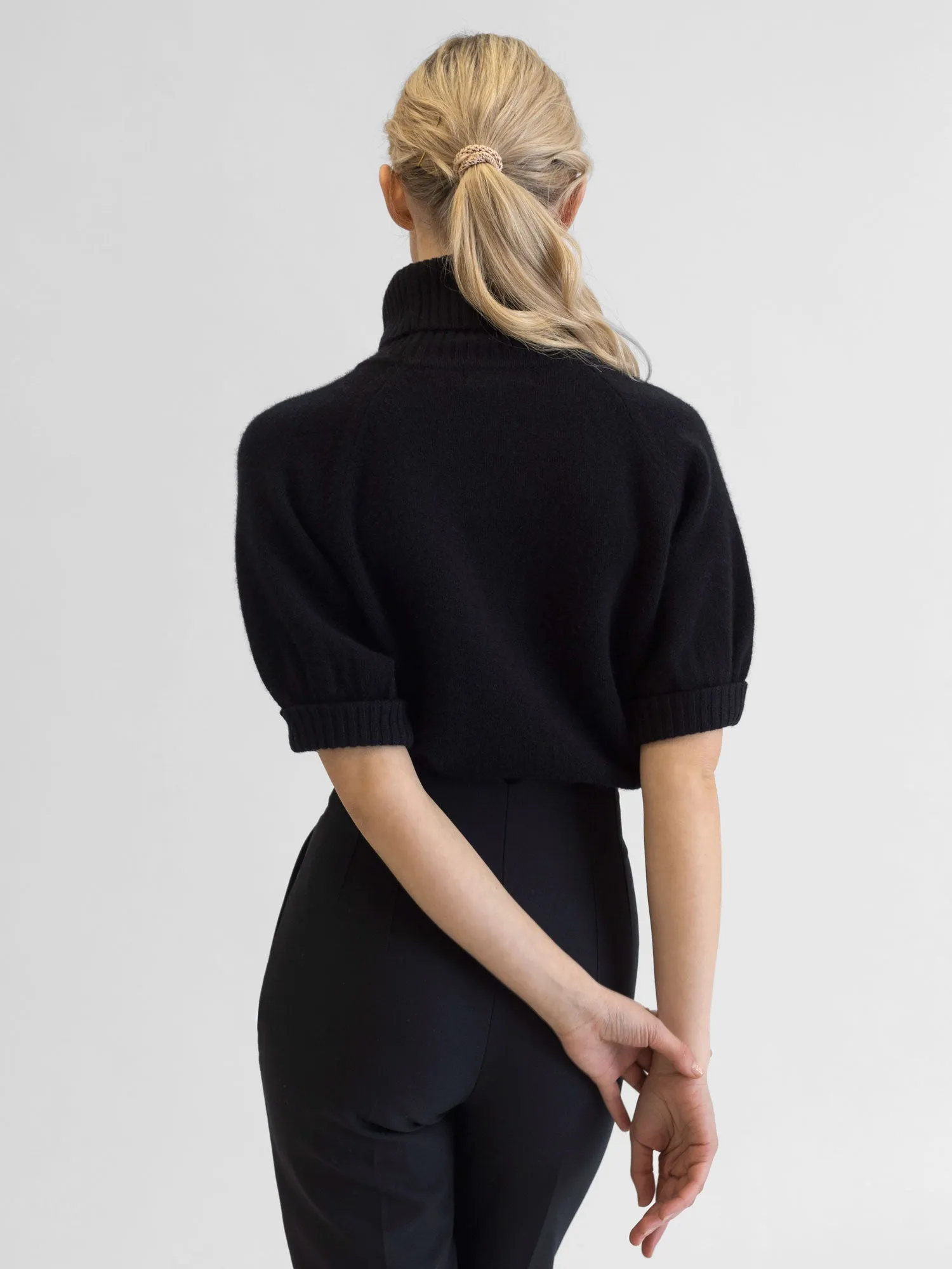 Cashmere sweater "Una" - black