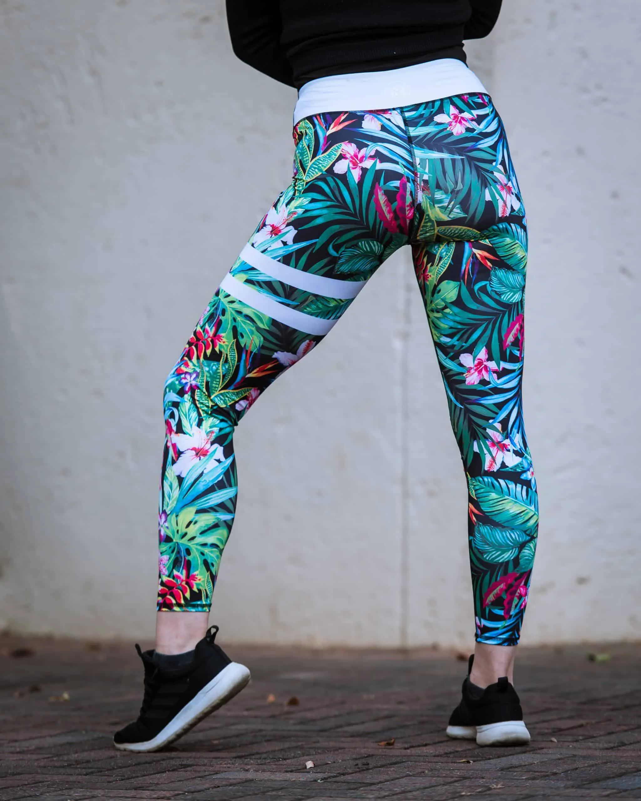 InDelicate - Premium Leggings: Striped Tropics Leggings