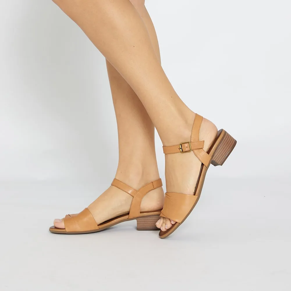 Maisy Heel in Cognac Leather